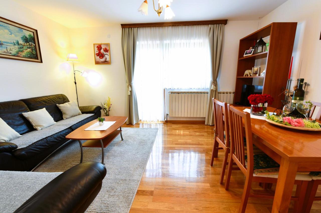 Apartment And Rooms Ivancica Selište Drežničko Eksteriør bilde